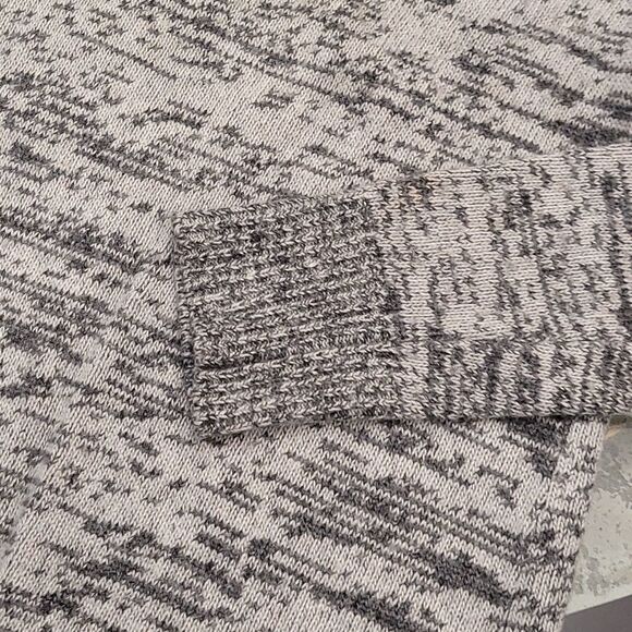 𝅺TALULA V NECK GRAY ANGORA CASHMERE BLEND SWEATER - Picture 2 of 5